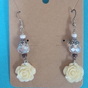 Vintage Look Rose Flower Dangle Drop Earrings